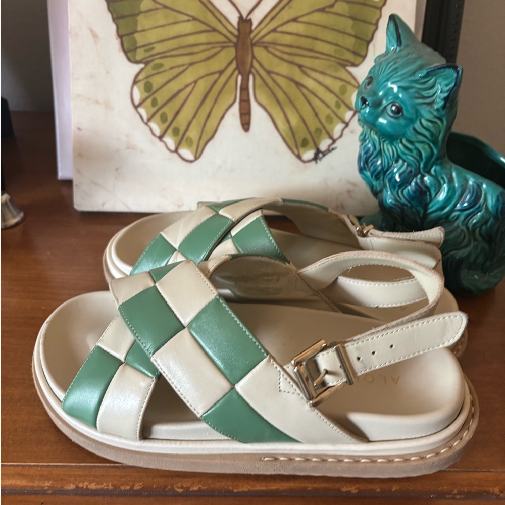 ALOHAS Green and Cream Sandals with Chunky Platform